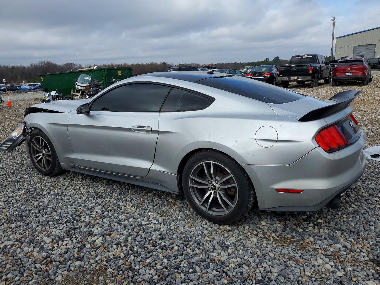 2016 FORD MUSTANG photo 2