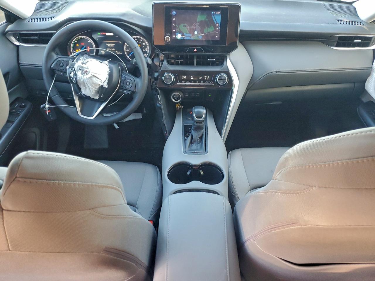 2024 TOYOTA VENZA LE photo 8