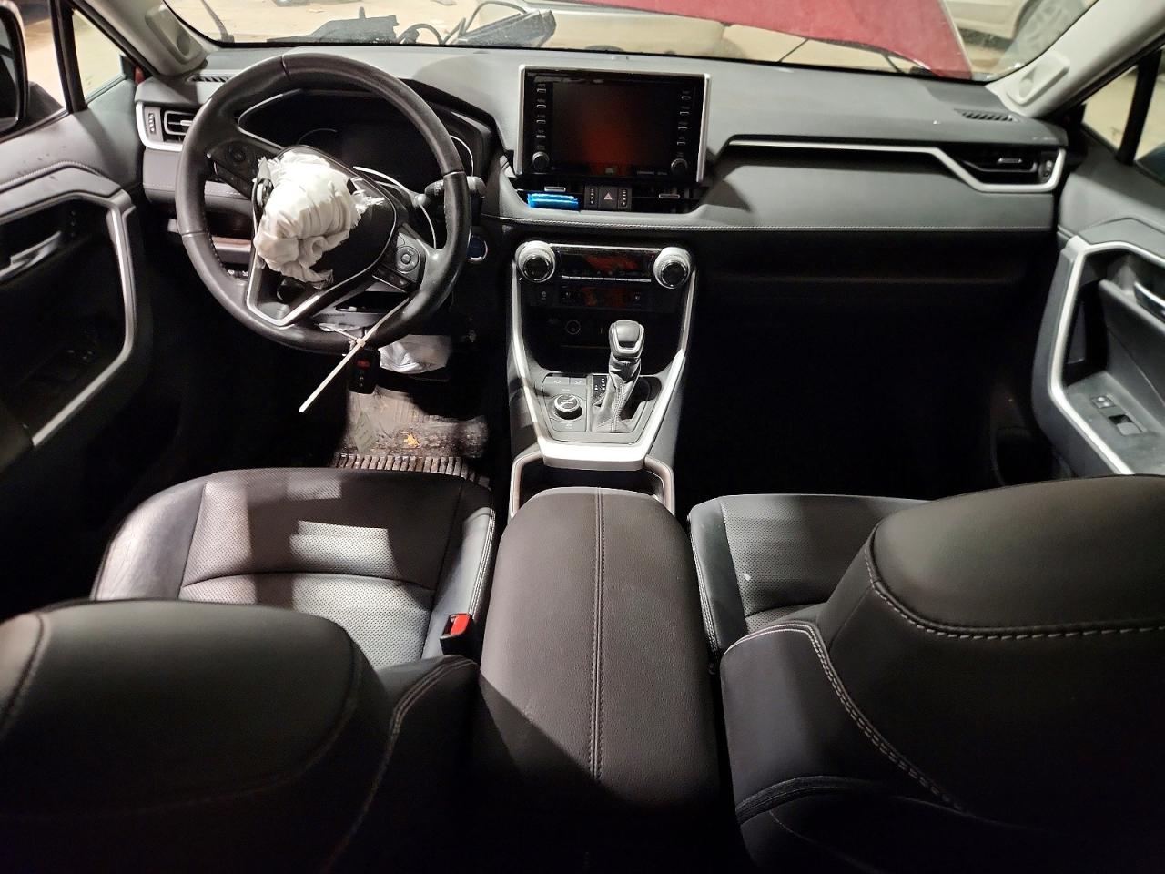2021 TOYOTA RAV4 LIMITED photo 8