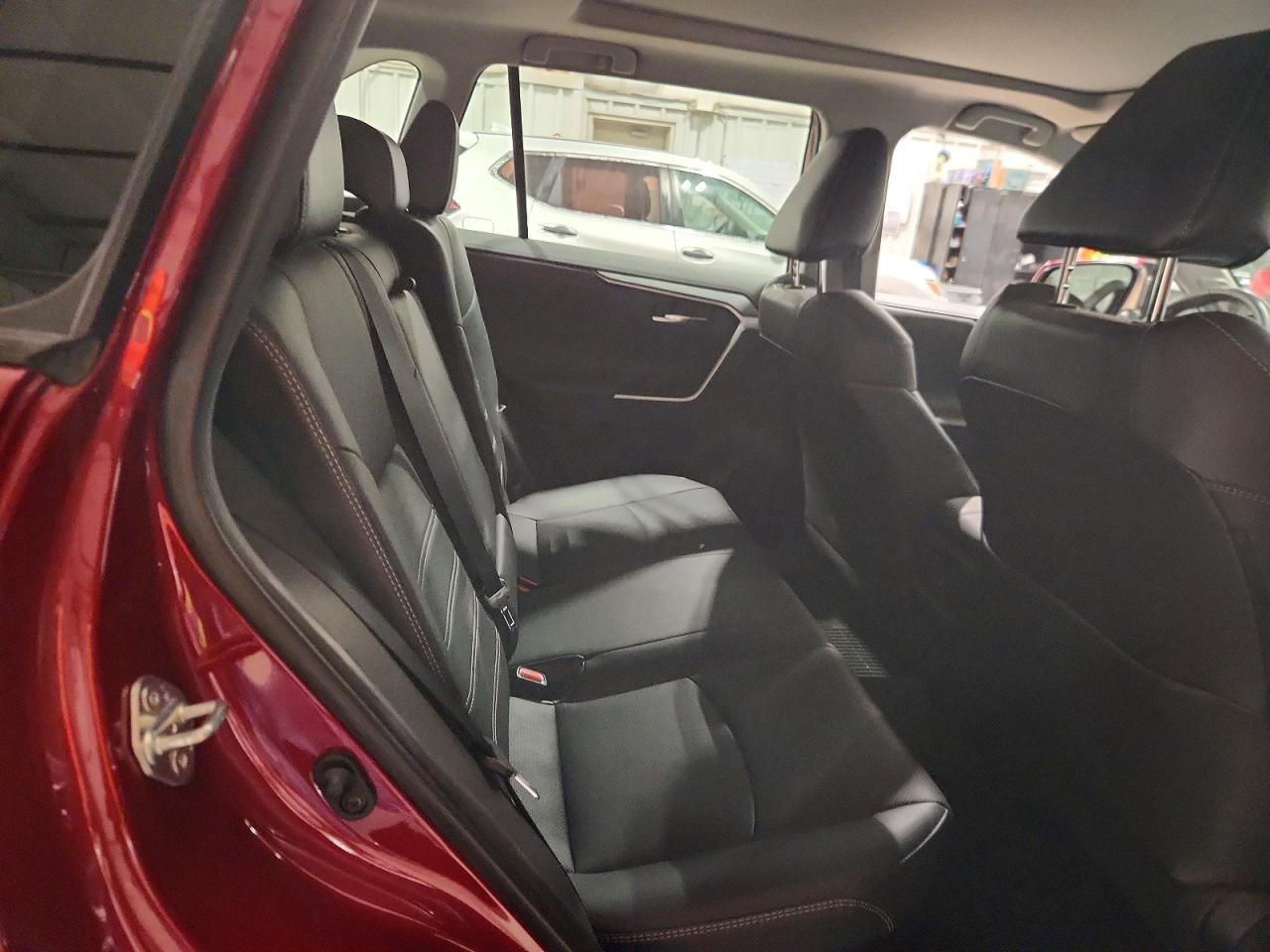 2021 TOYOTA RAV4 LIMITED photo 11