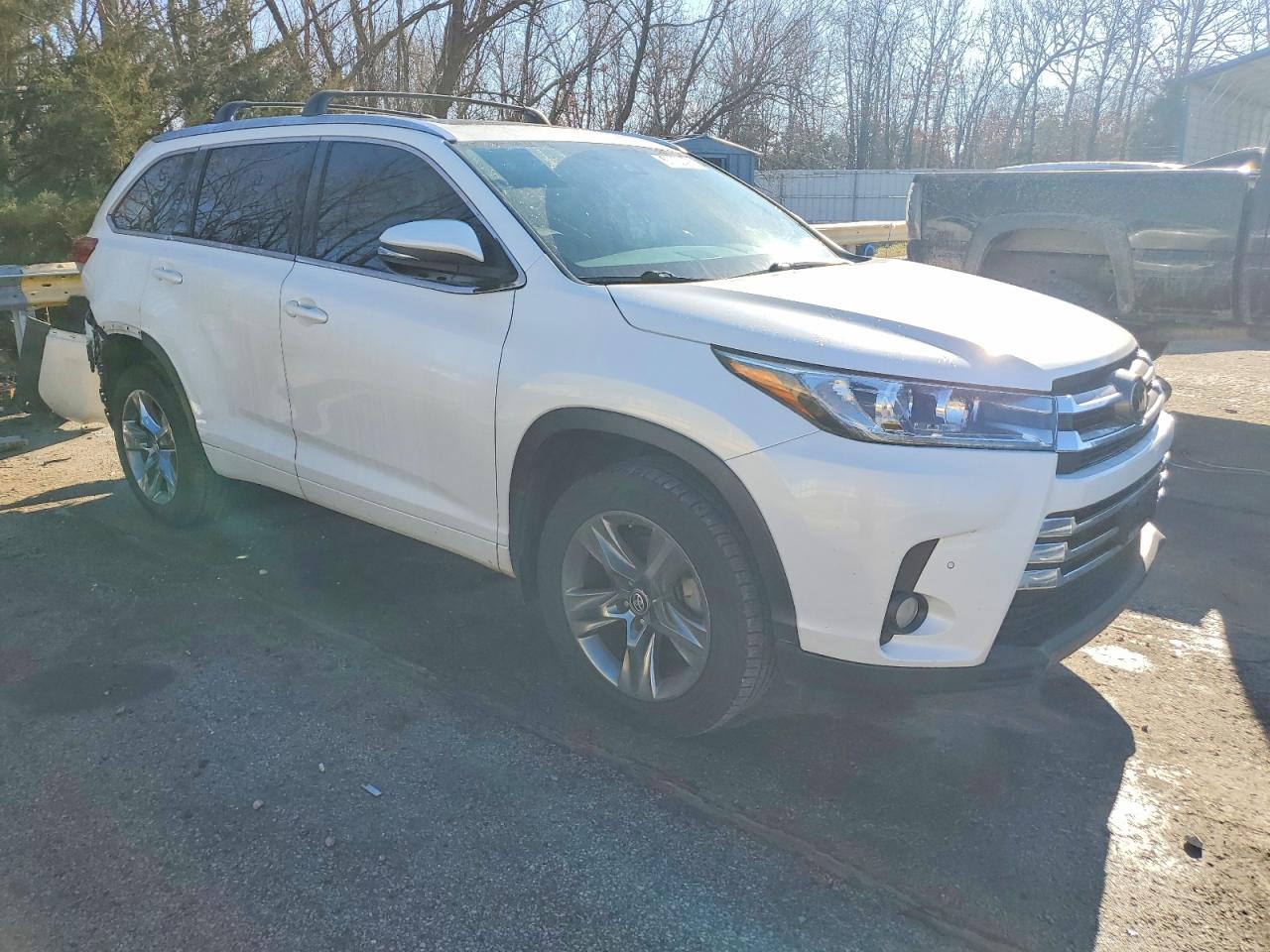 2017 TOYOTA HIGHLANDER LIMITED photo 4