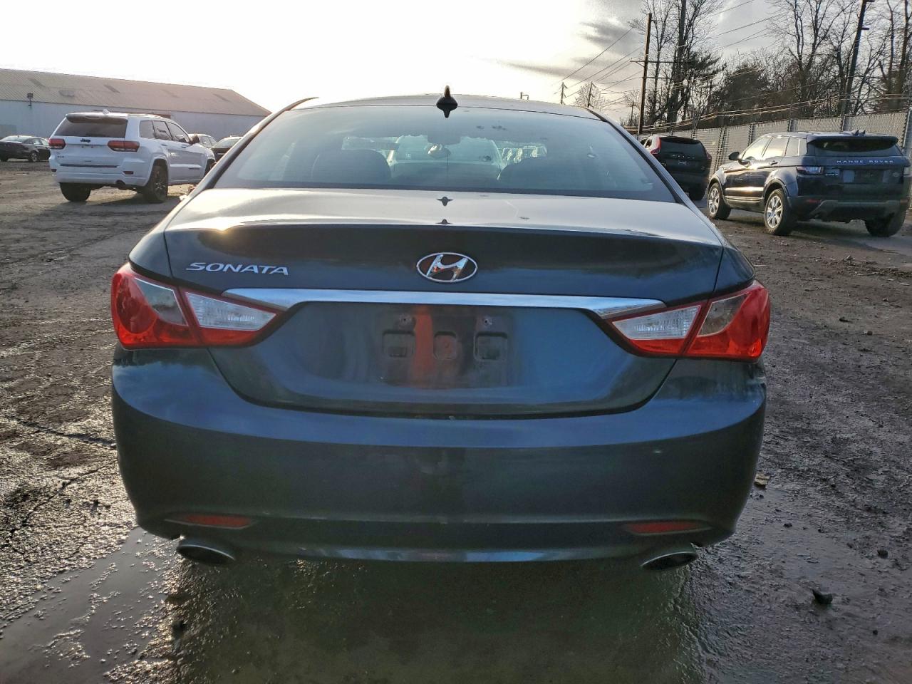 2012 HYUNDAI SONATA SE photo 6