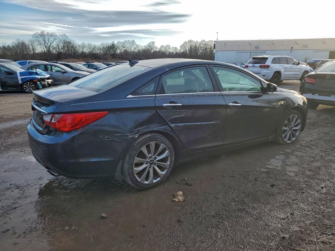 2012 HYUNDAI SONATA SE photo 3