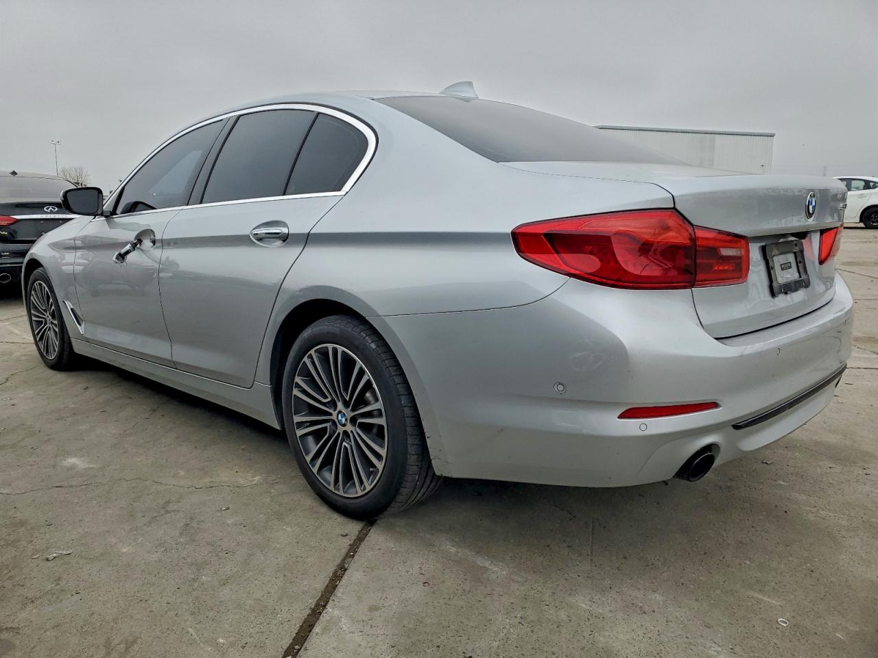 2017 BMW 530 I photo 2