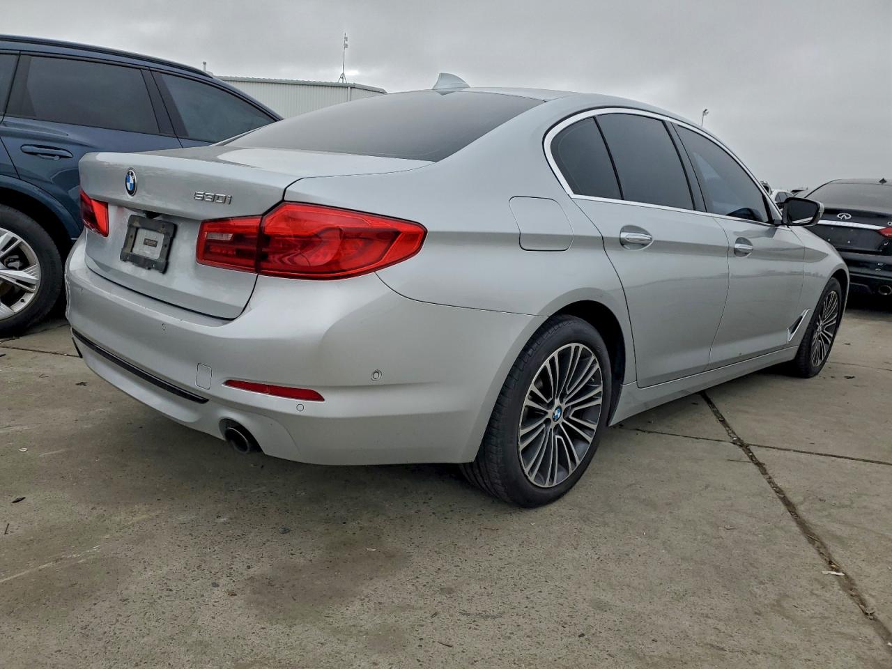 2017 BMW 530 I photo 3