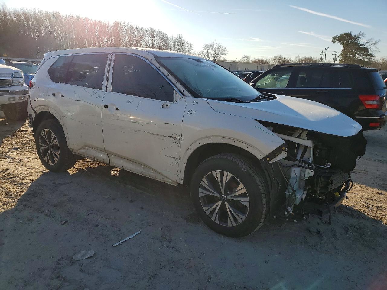 2021 NISSAN ROGUE SV photo 4