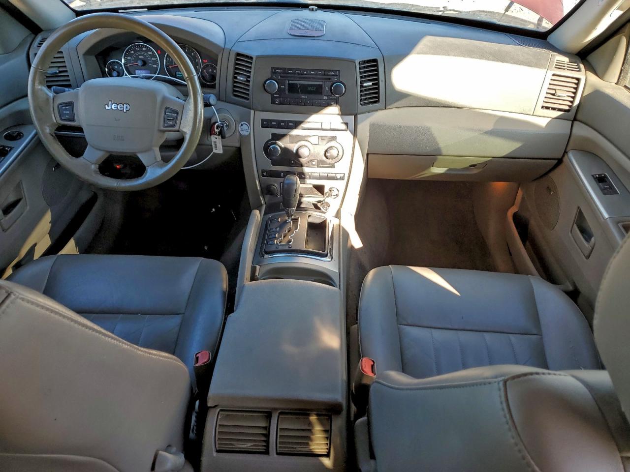 2007 JEEP GRAND CHEROKEE LAREDO photo 8