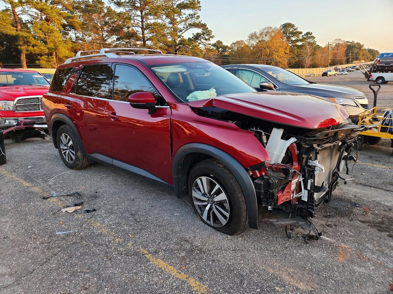 2023 NISSAN PATHFINDER SL photo 4