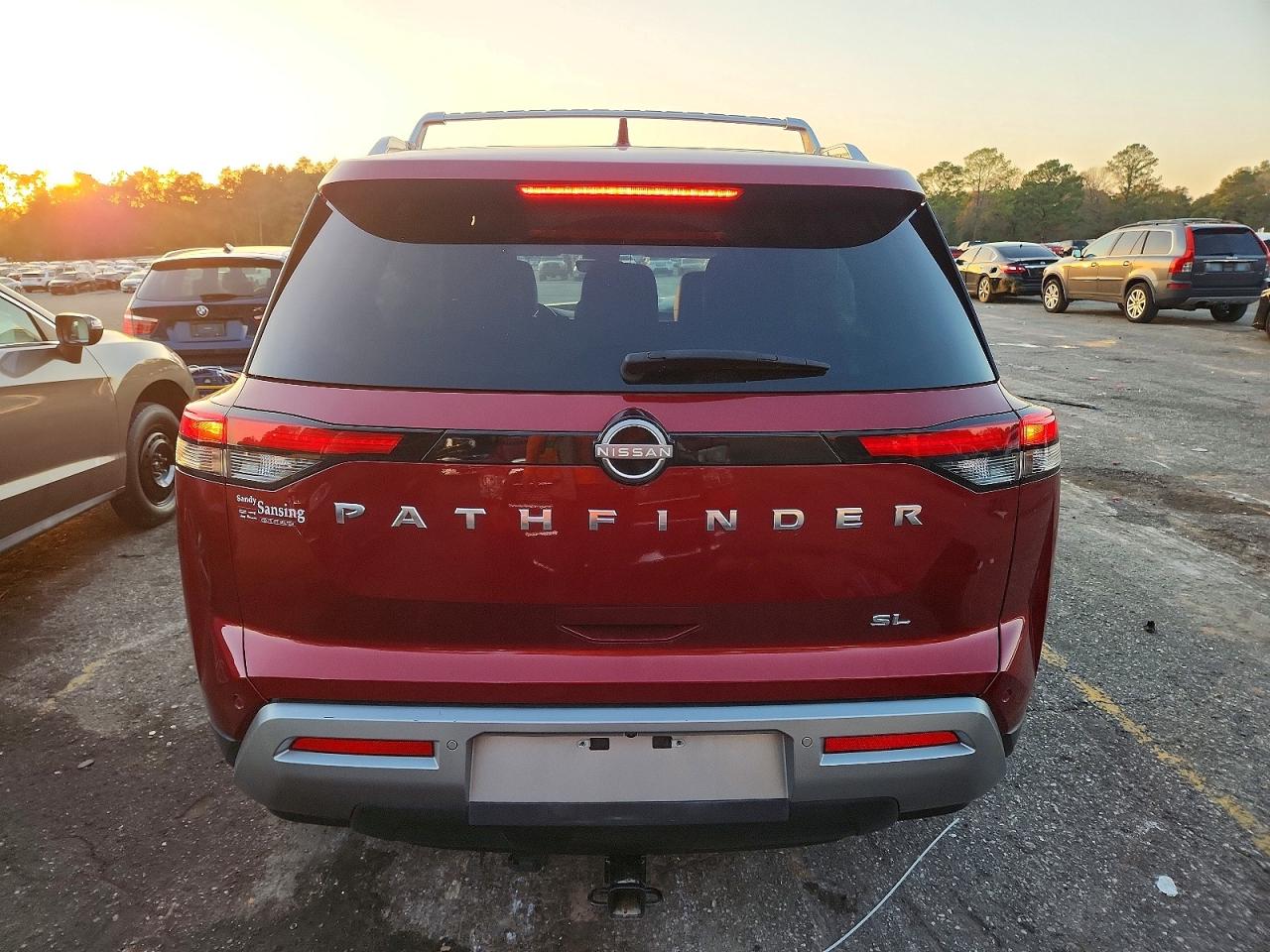 2023 NISSAN PATHFINDER SL photo 6