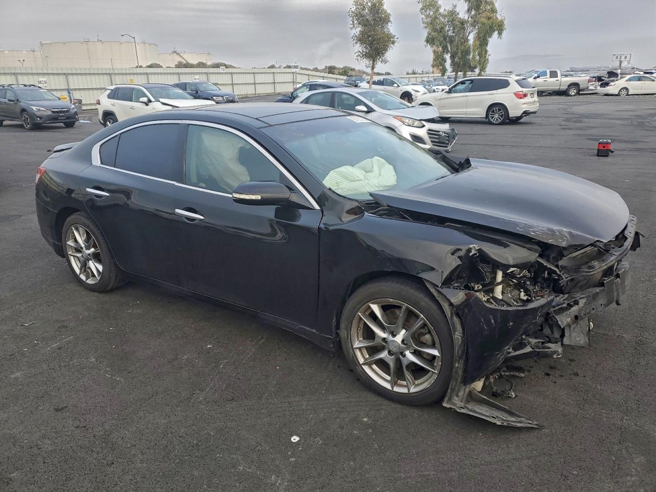 2010 NISSAN MAXIMA S photo 4