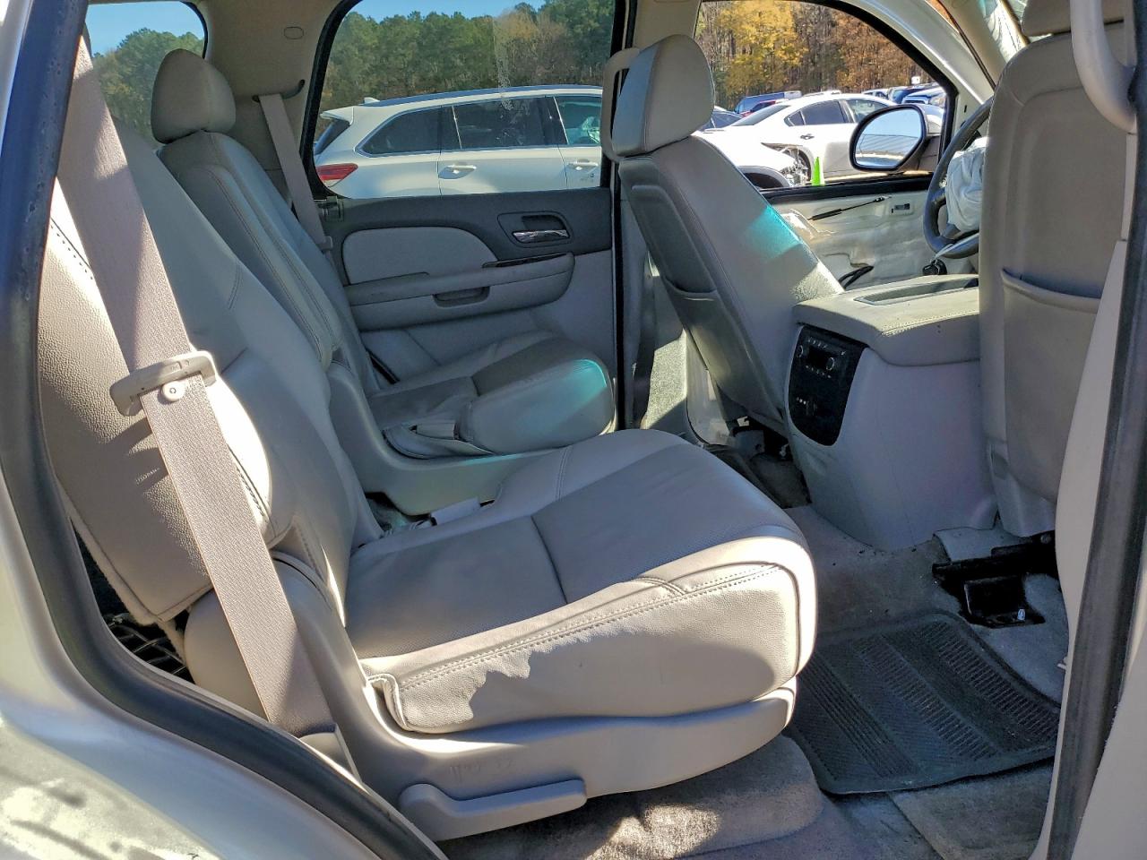 2009 CHEVROLET TAHOE C1500 LTZ photo 11