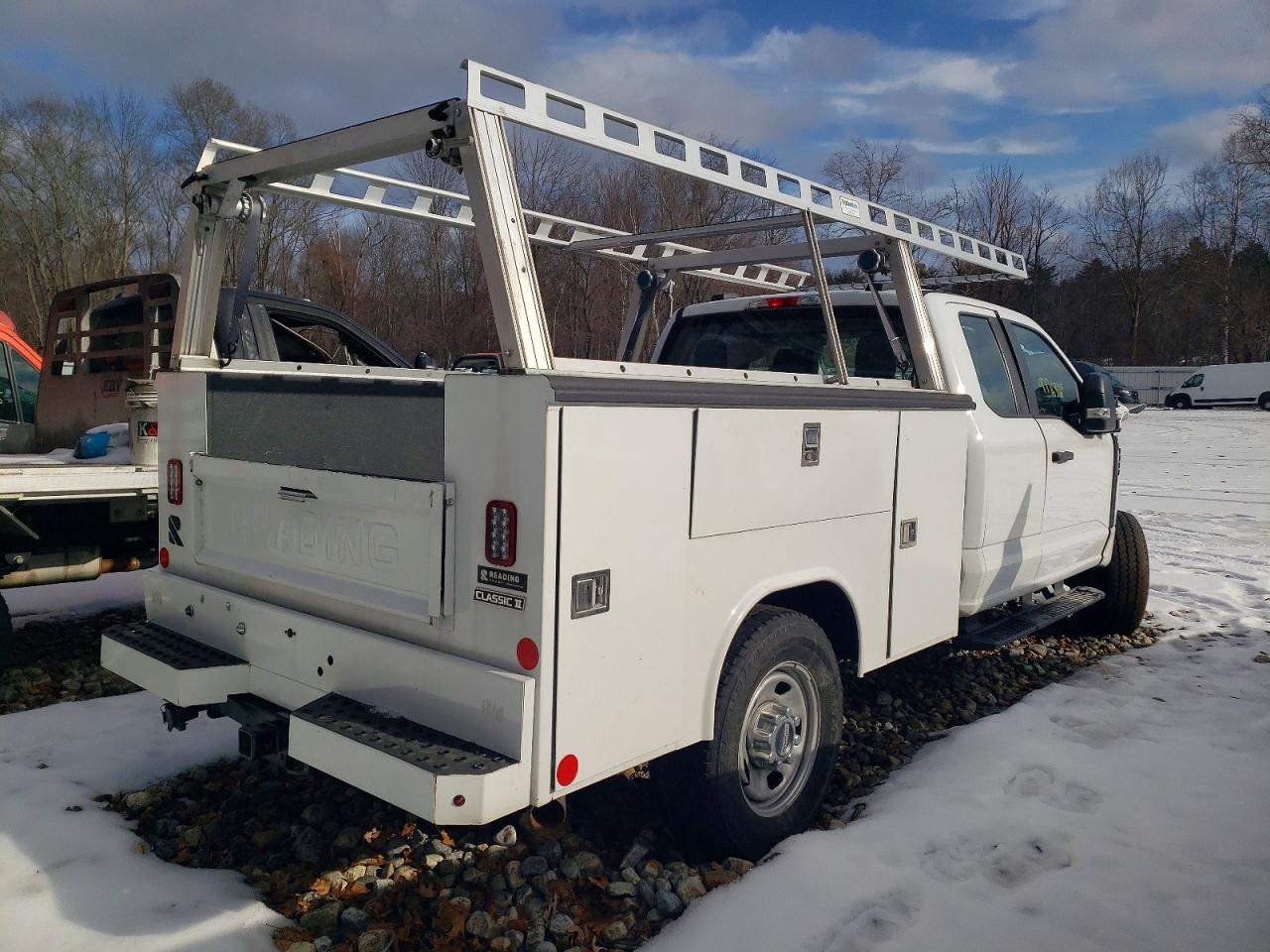 2023 FORD F350 SUPER DUTY UTILITY / SERVICE TRUCK photo 3
