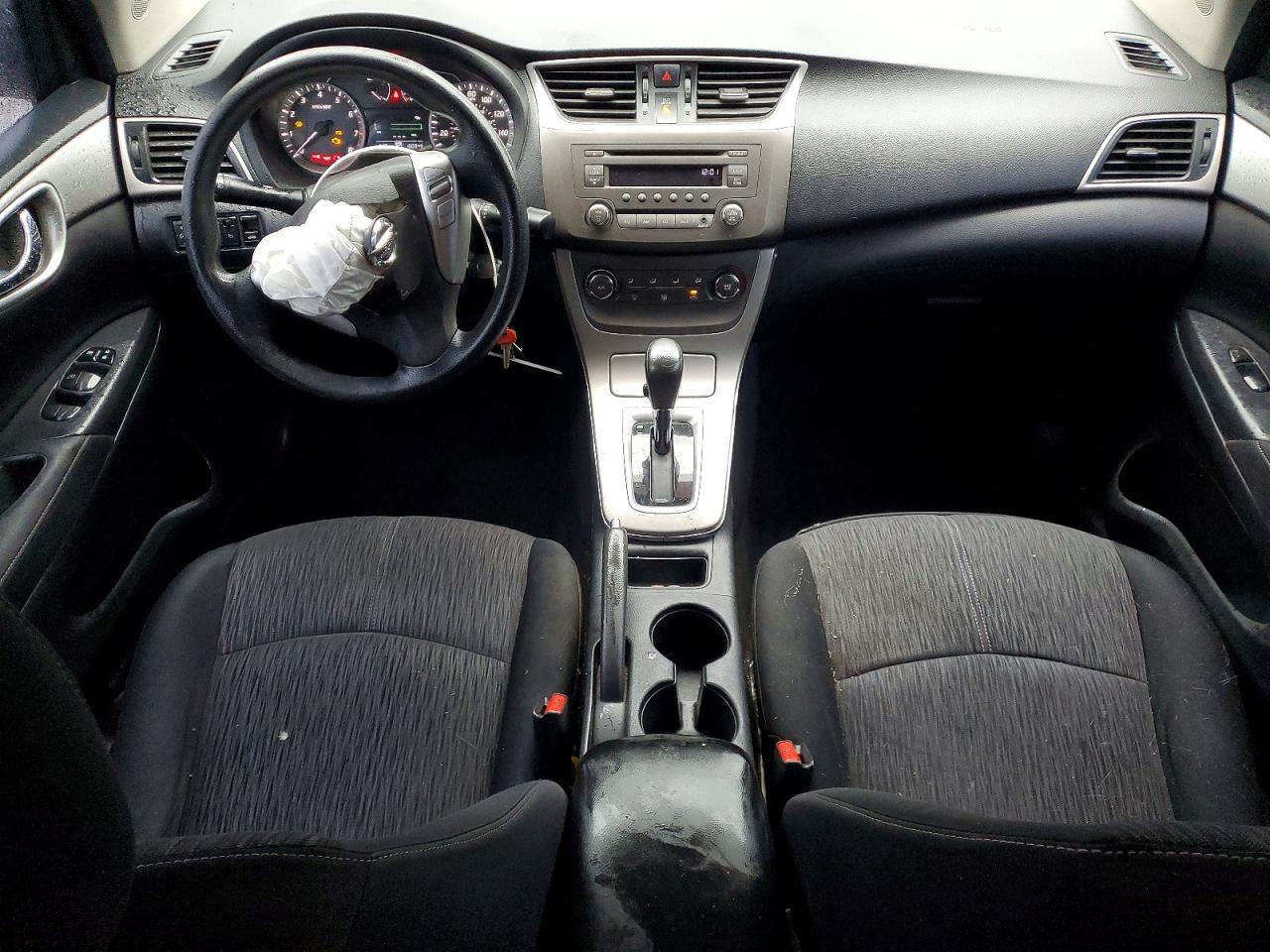 2014 NISSAN SENTRA S photo 8
