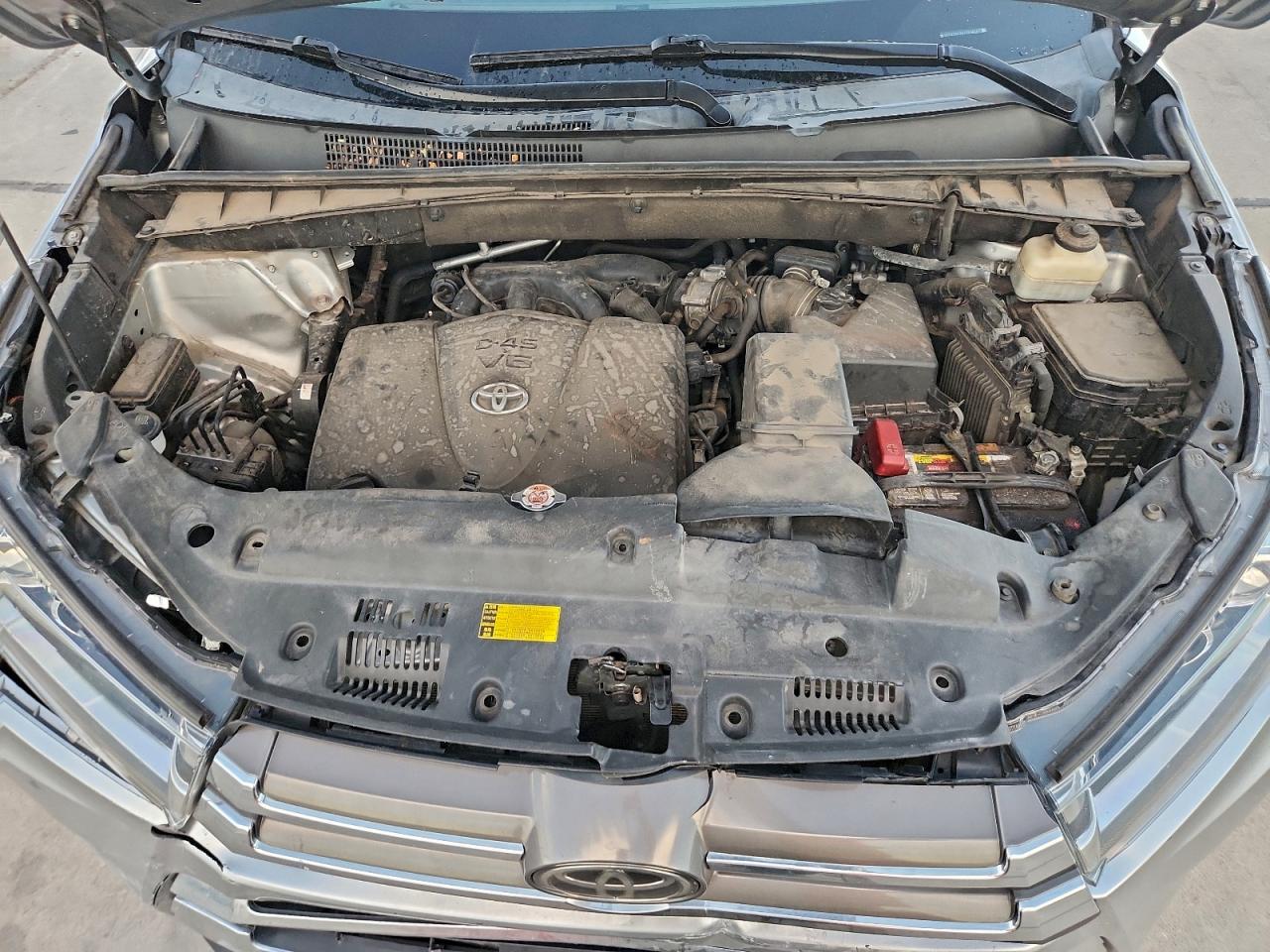 2018 TOYOTA HIGHLANDER LIMITED photo 12