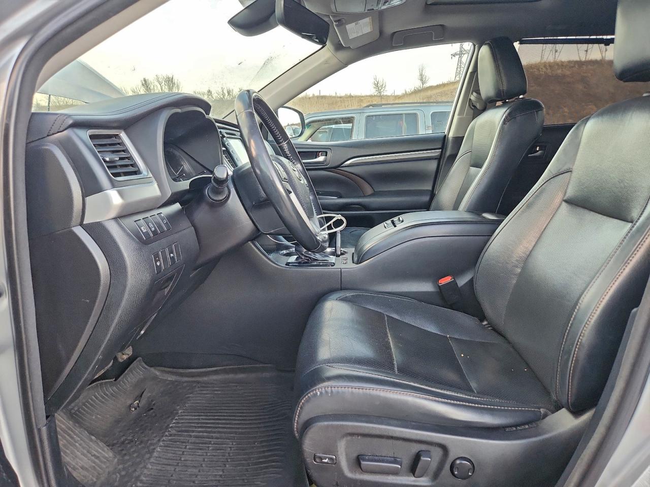 2018 TOYOTA HIGHLANDER LIMITED photo 7
