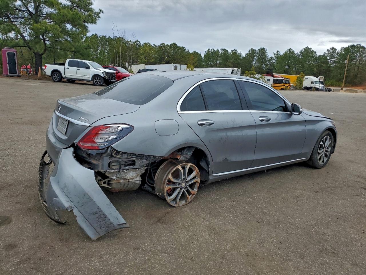 2015 MERCEDES-BENZ C 300 4MATIC photo 3