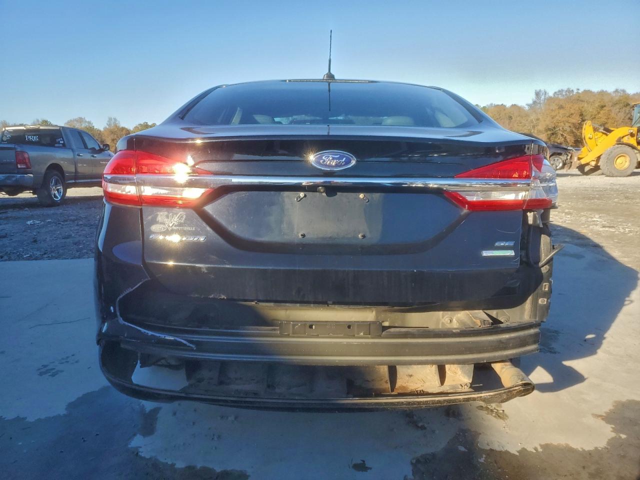 2017 FORD FUSION SE photo 6