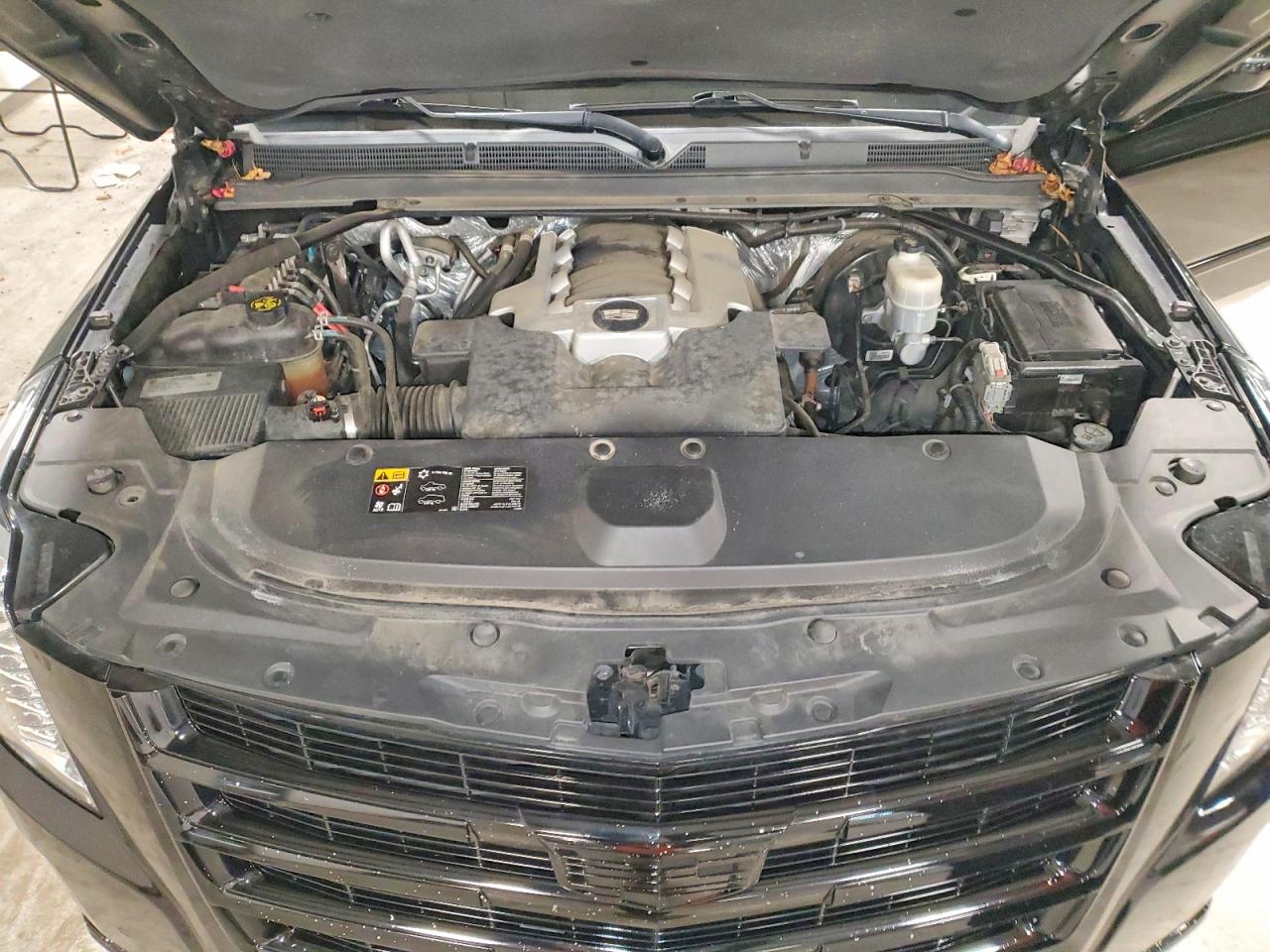 2016 CADILLAC ESCALADE LUXURY photo 34