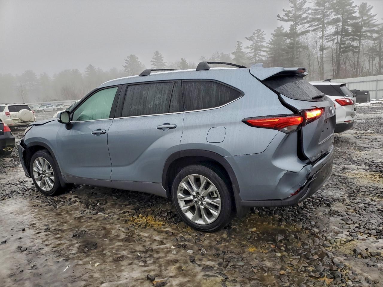 2022 TOYOTA HIGHLANDER LIMITED photo 2