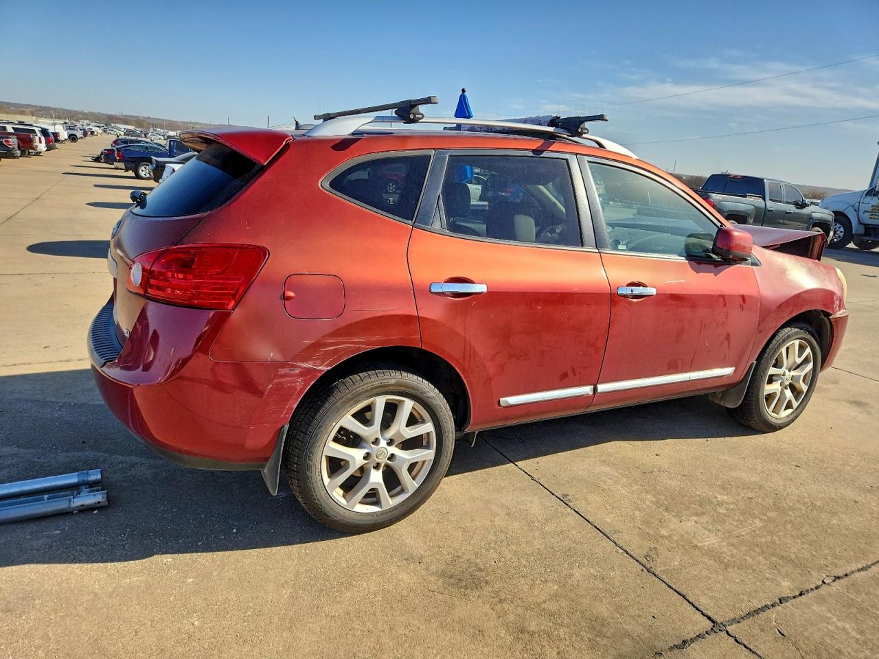 2013 NISSAN ROGUE S photo 3