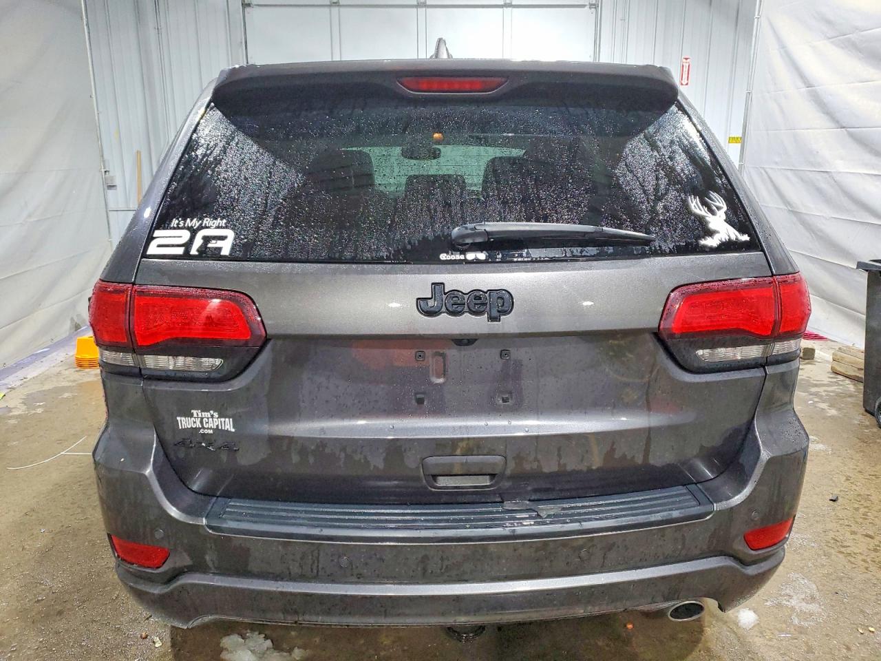 2019 JEEP GRAND CHEROKEE LAREDO photo 6