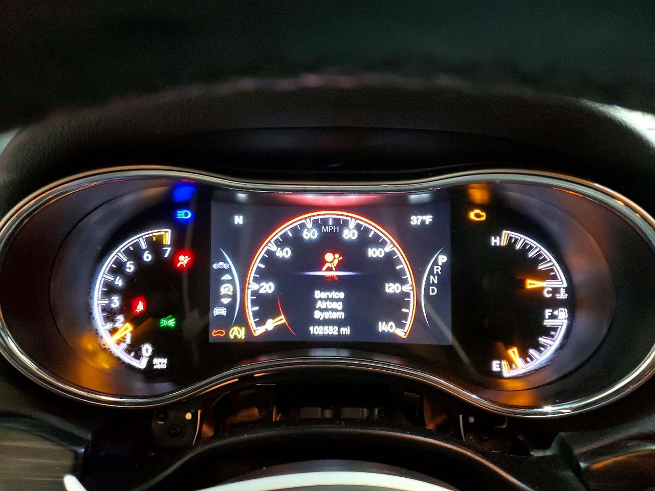 2019 JEEP GRAND CHEROKEE LAREDO photo 9