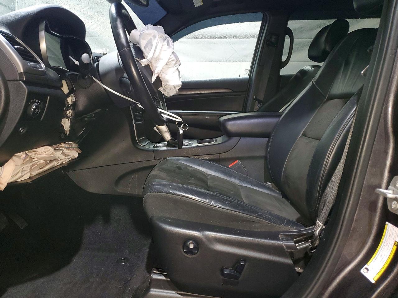 2019 JEEP GRAND CHEROKEE LAREDO photo 7