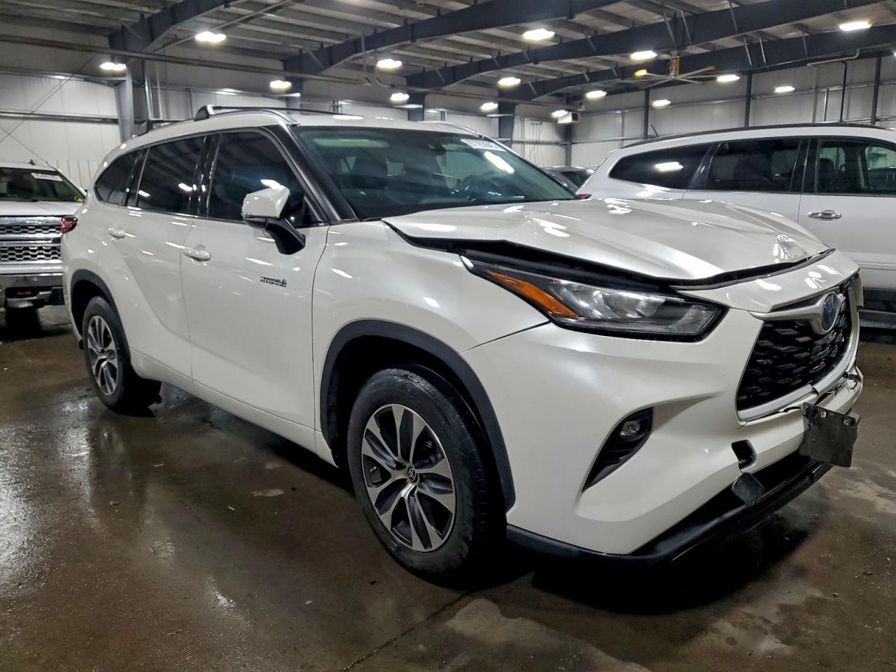 2020 TOYOTA HIGHLANDER HYBRID XLE photo 4