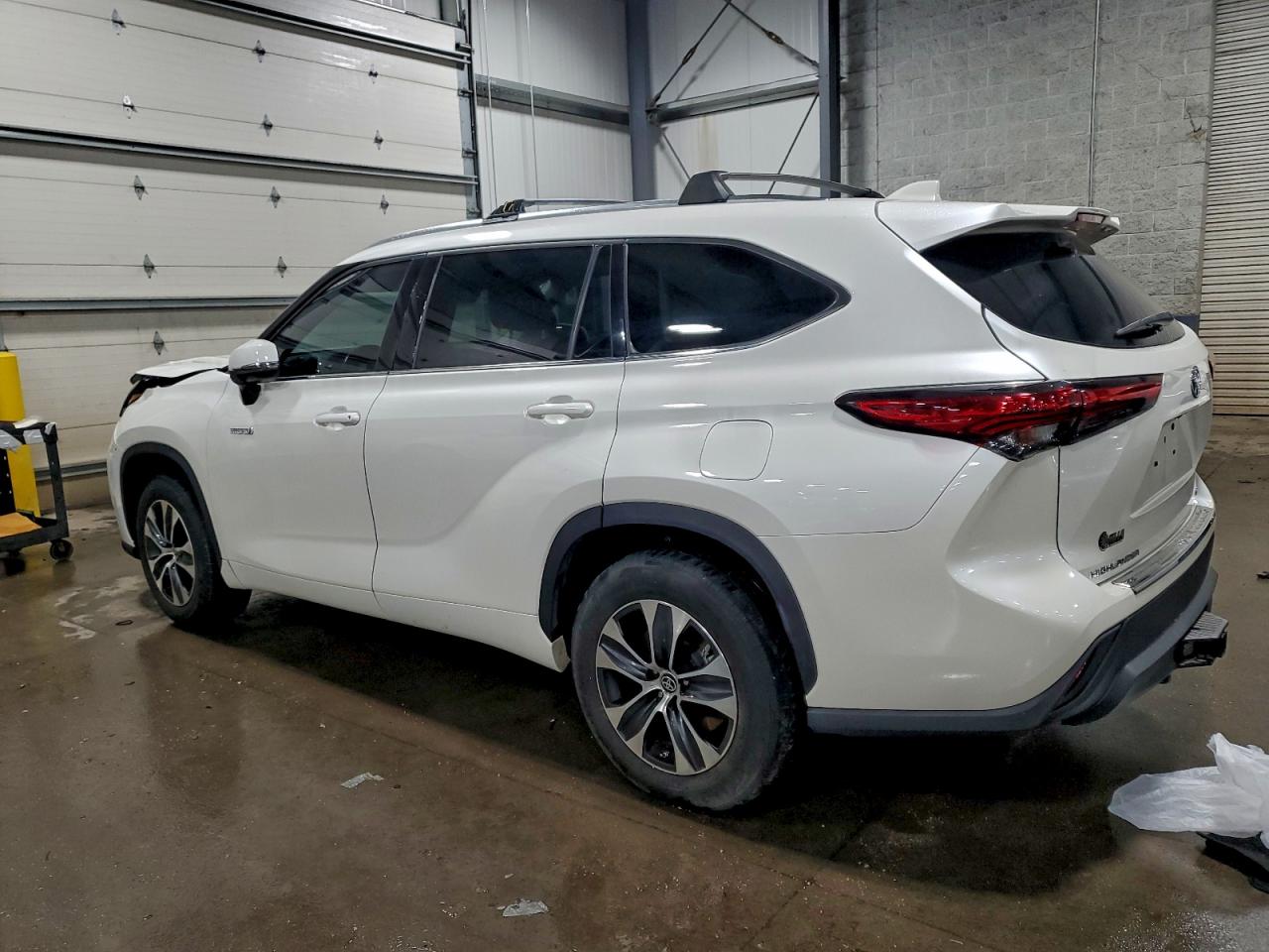 2020 TOYOTA HIGHLANDER HYBRID XLE photo 2