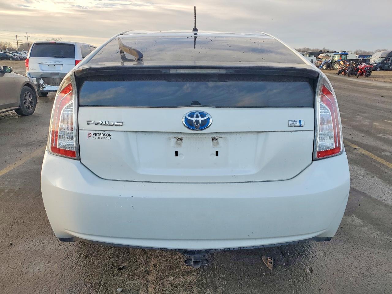 2014 TOYOTA PRIUS photo 6