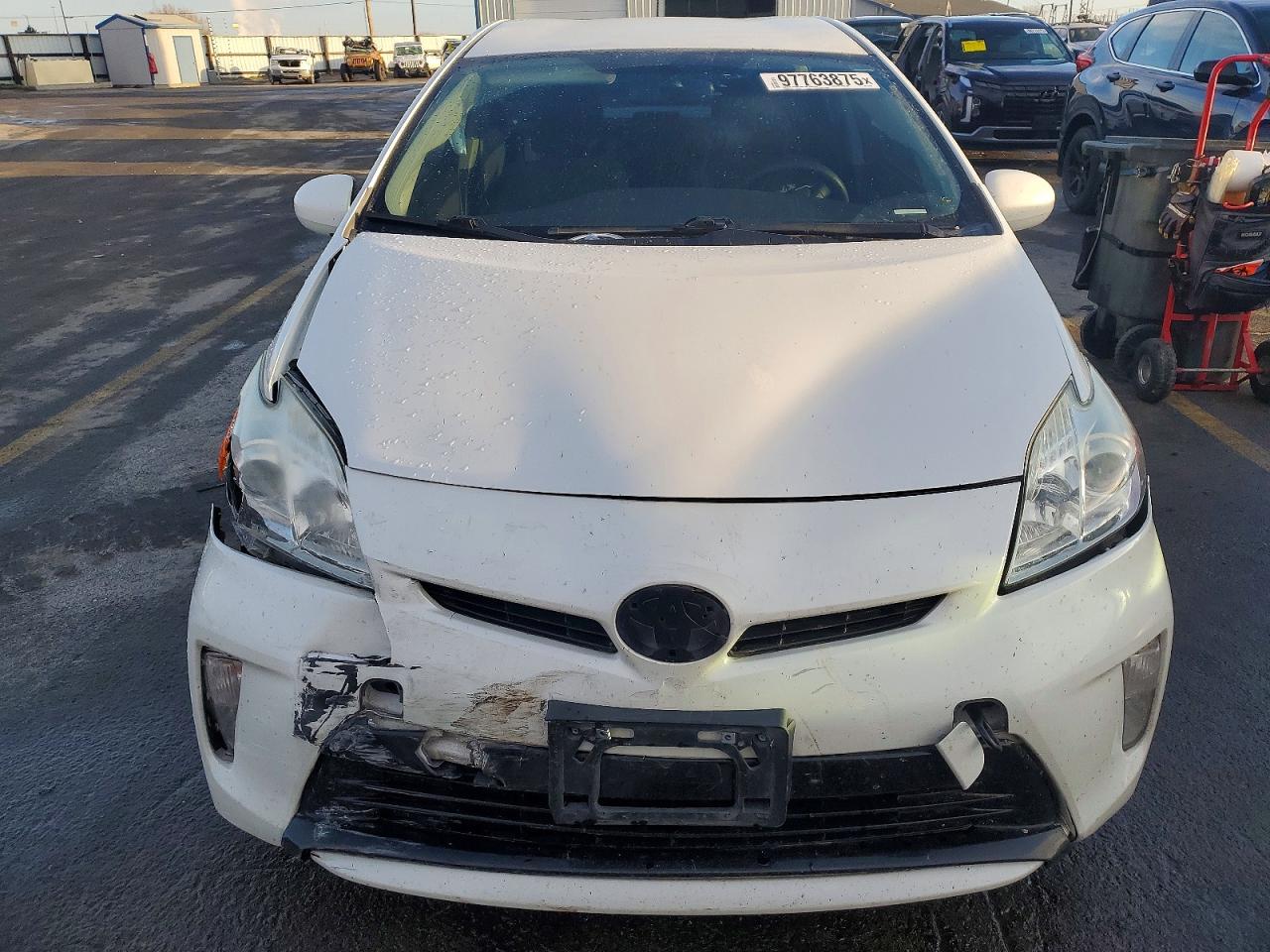2014 TOYOTA PRIUS photo 5