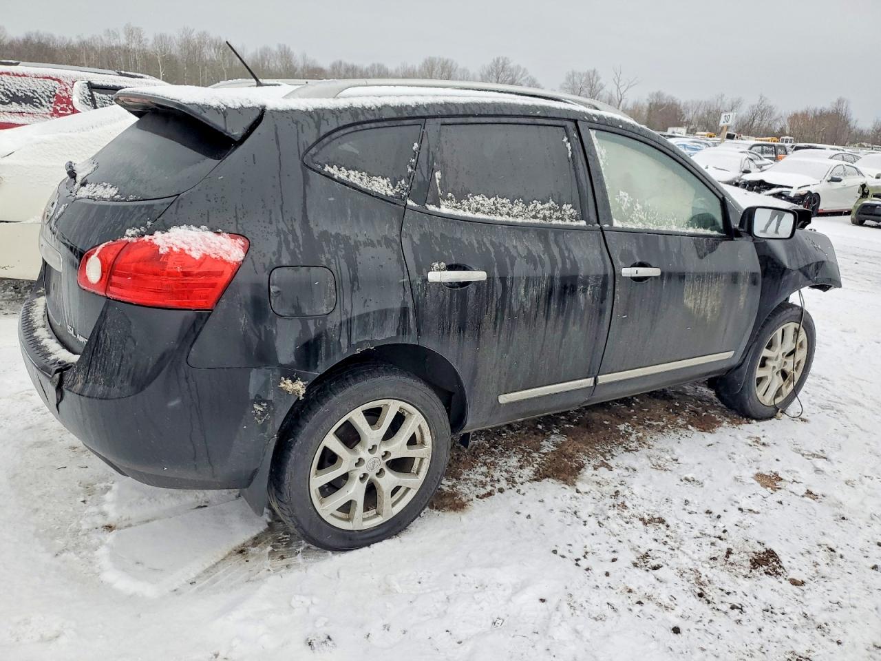 2013 NISSAN ROGUE S photo 3