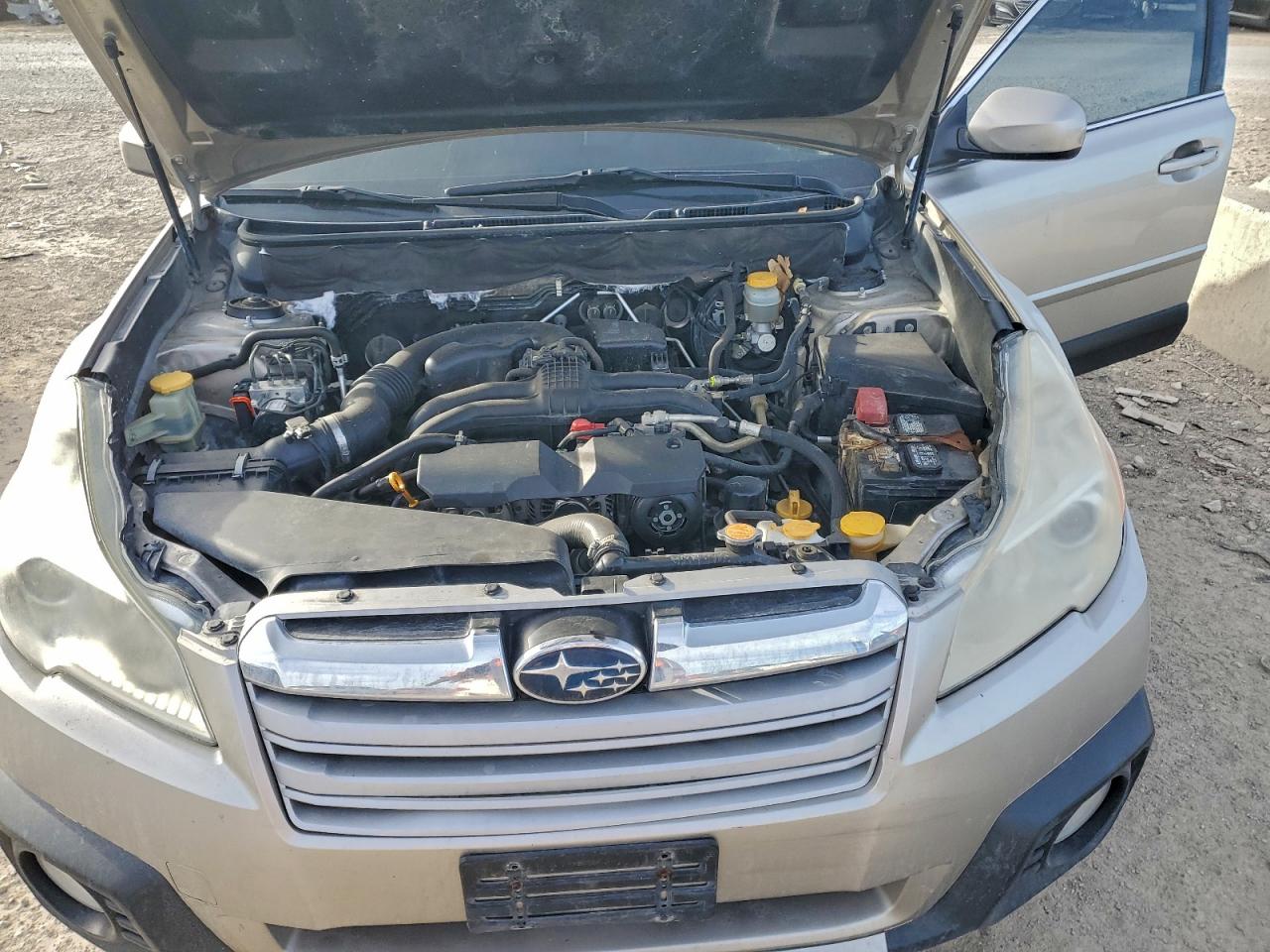 2014 SUBARU OUTBACK 2.5I PREMIUM photo 12