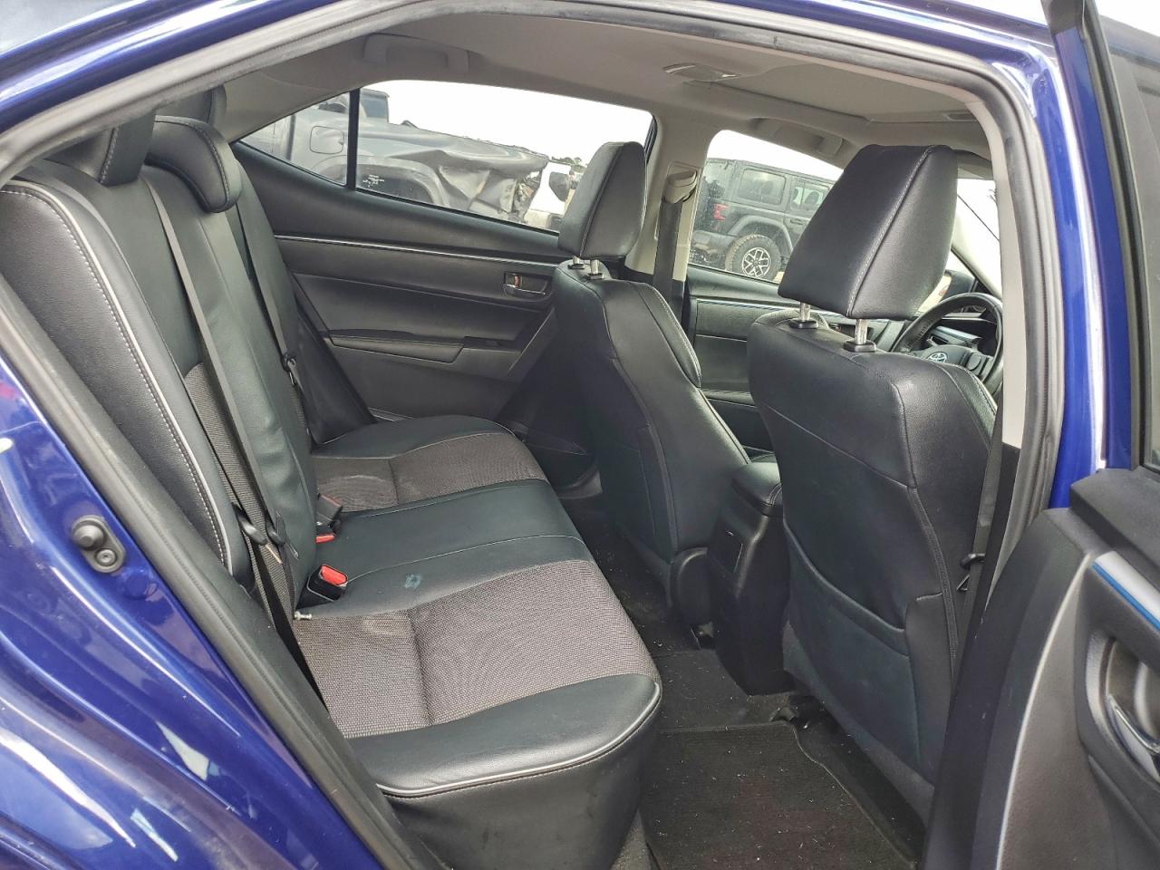 2014 TOYOTA COROLLA L photo 10