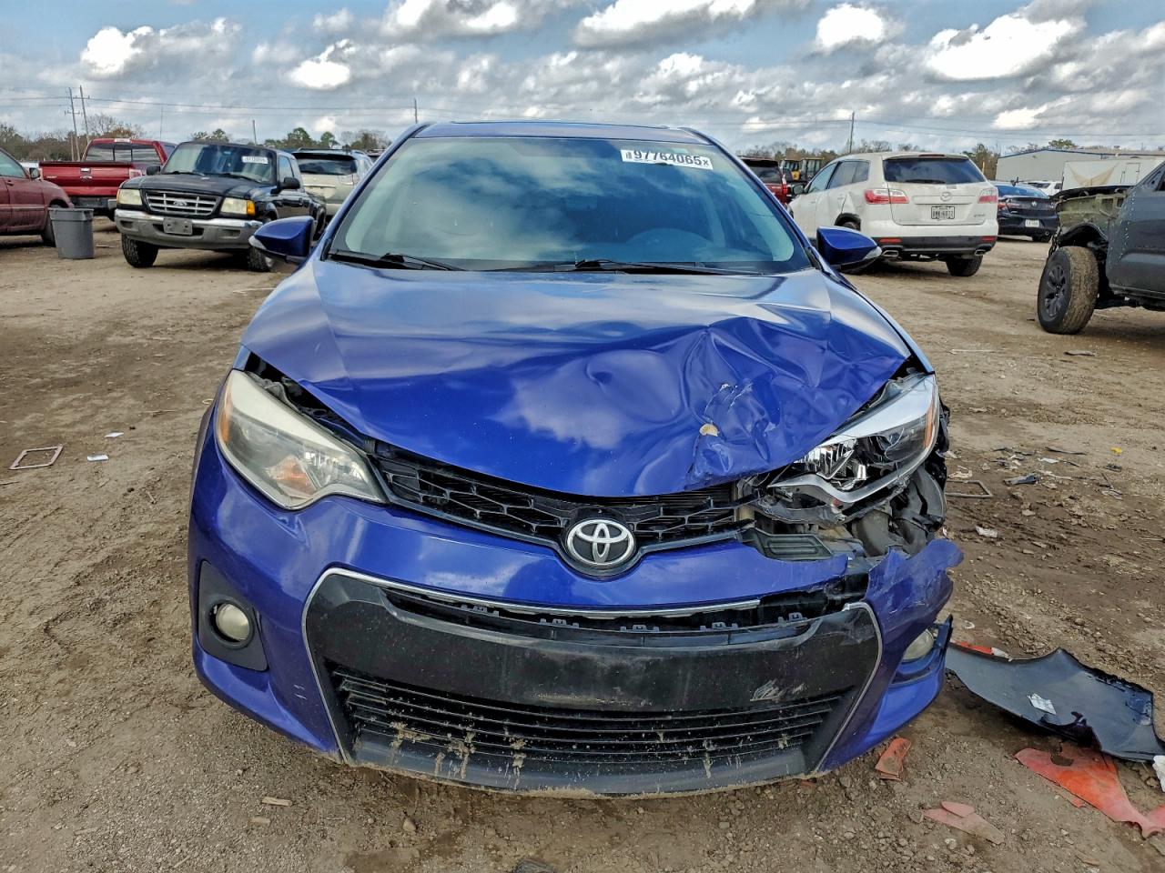 2014 TOYOTA COROLLA L photo 5