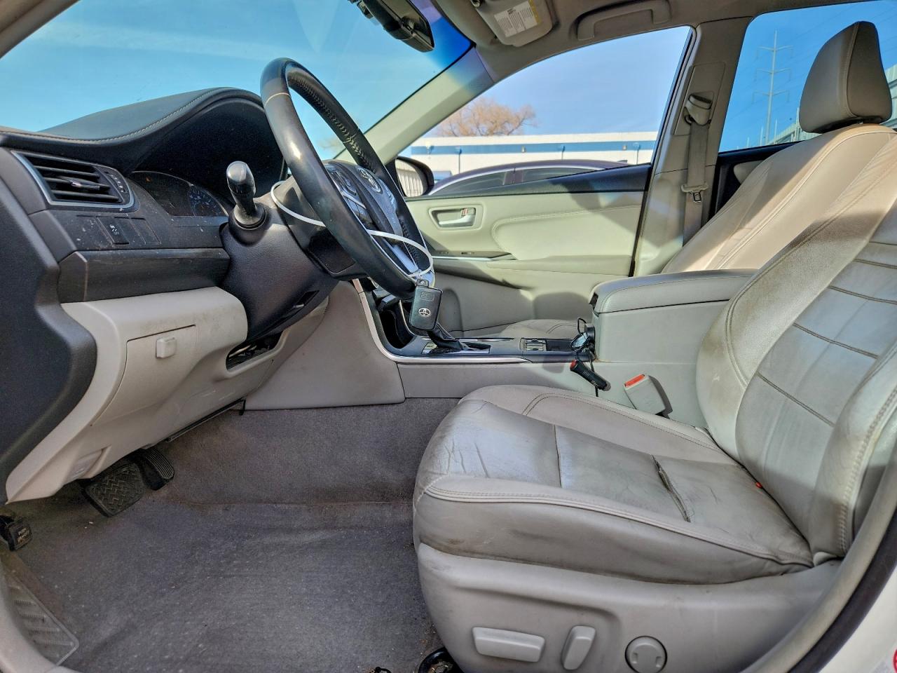 2017 TOYOTA CAMRY HYBRID photo 7