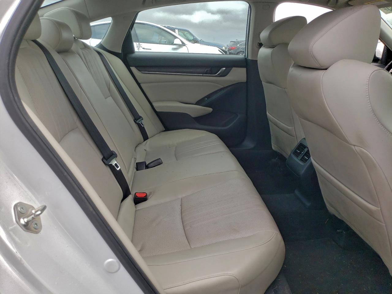 2018 HONDA ACCORD TOURING photo 10