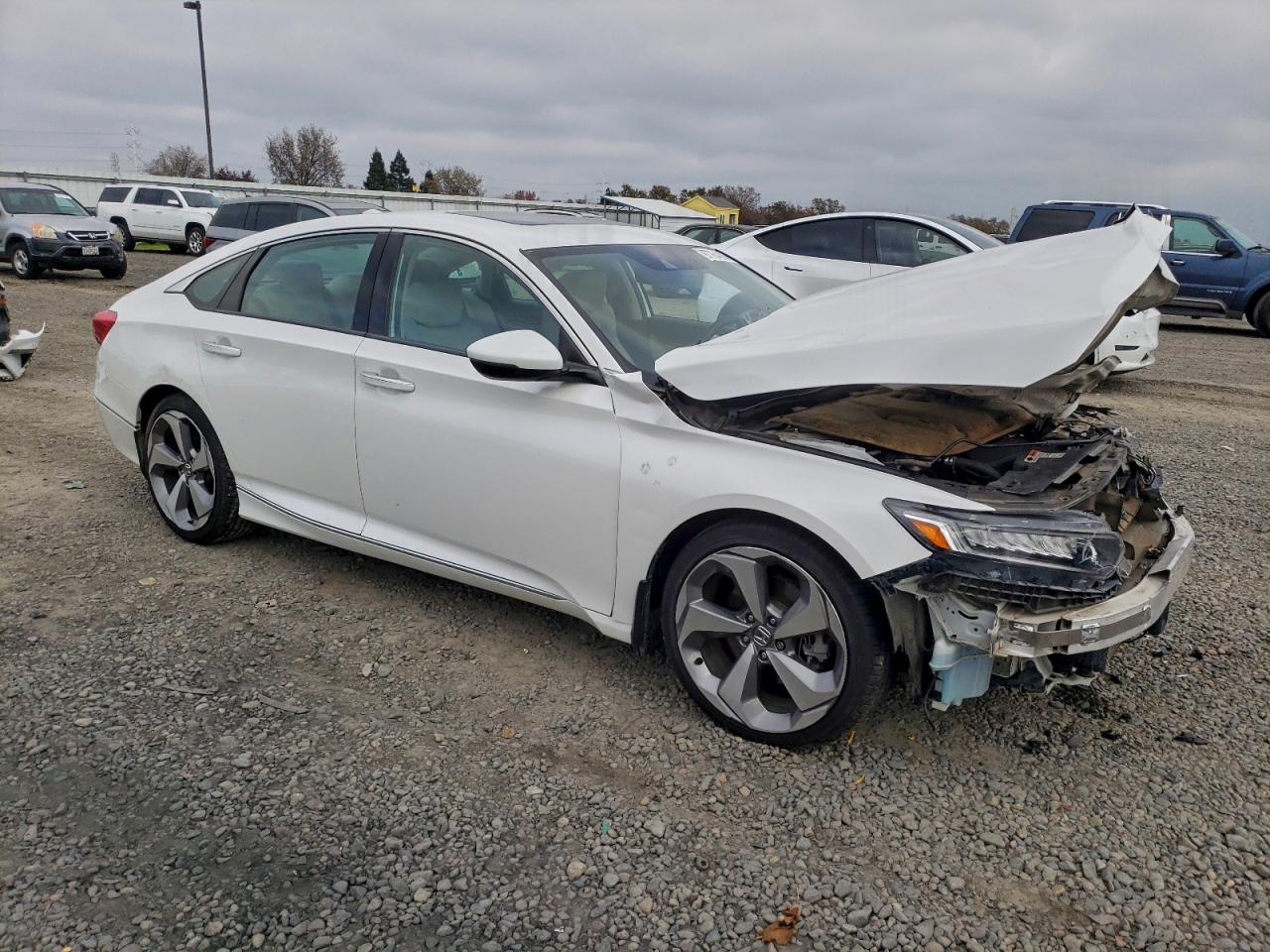 2018 HONDA ACCORD TOURING photo 4