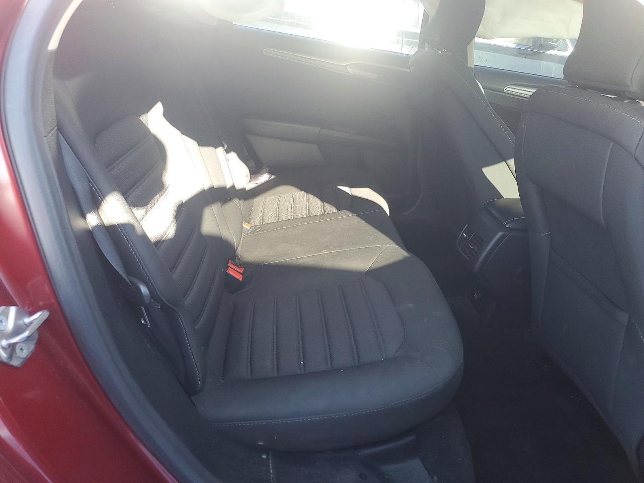 2018 FORD FUSION SE photo 10