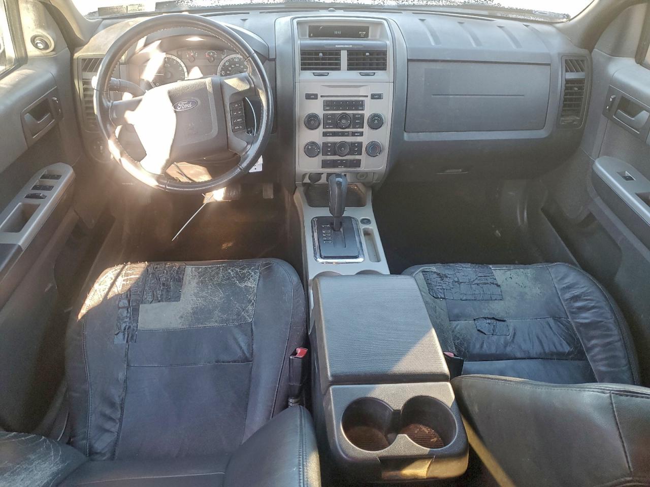 2012 FORD ESCAPE XLT photo 8