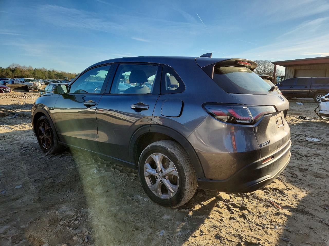 2024 HONDA HR-V LX photo 2