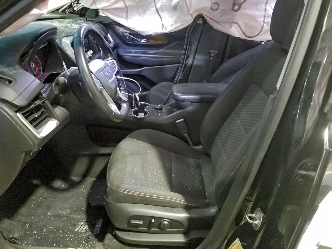 2020 GMC TERRAIN SLE photo 7