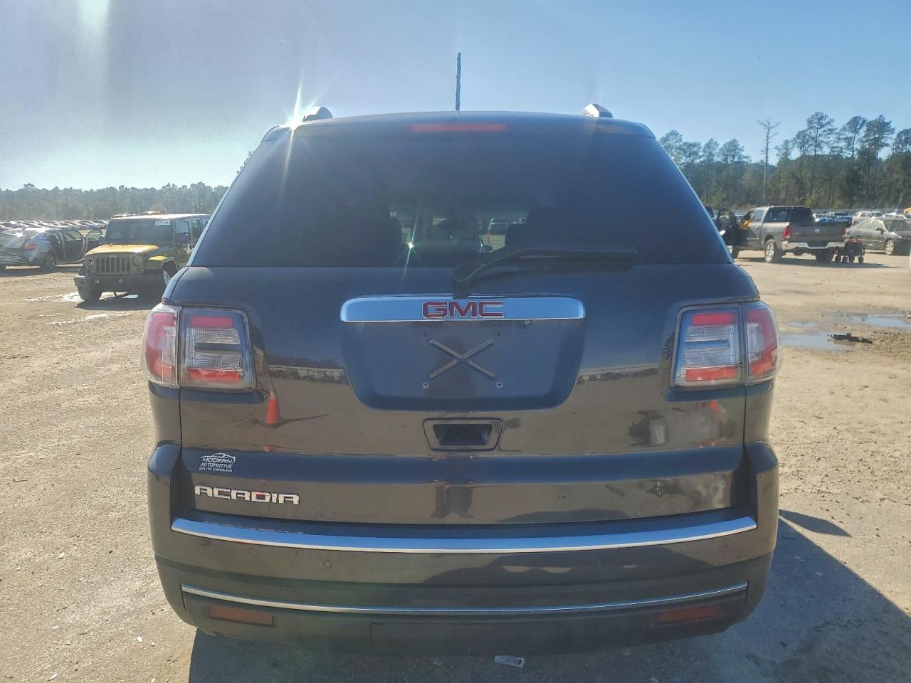 2014 GMC ACADIA SLE photo 6