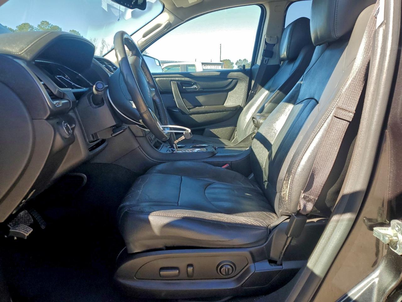 2014 GMC ACADIA SLE photo 7