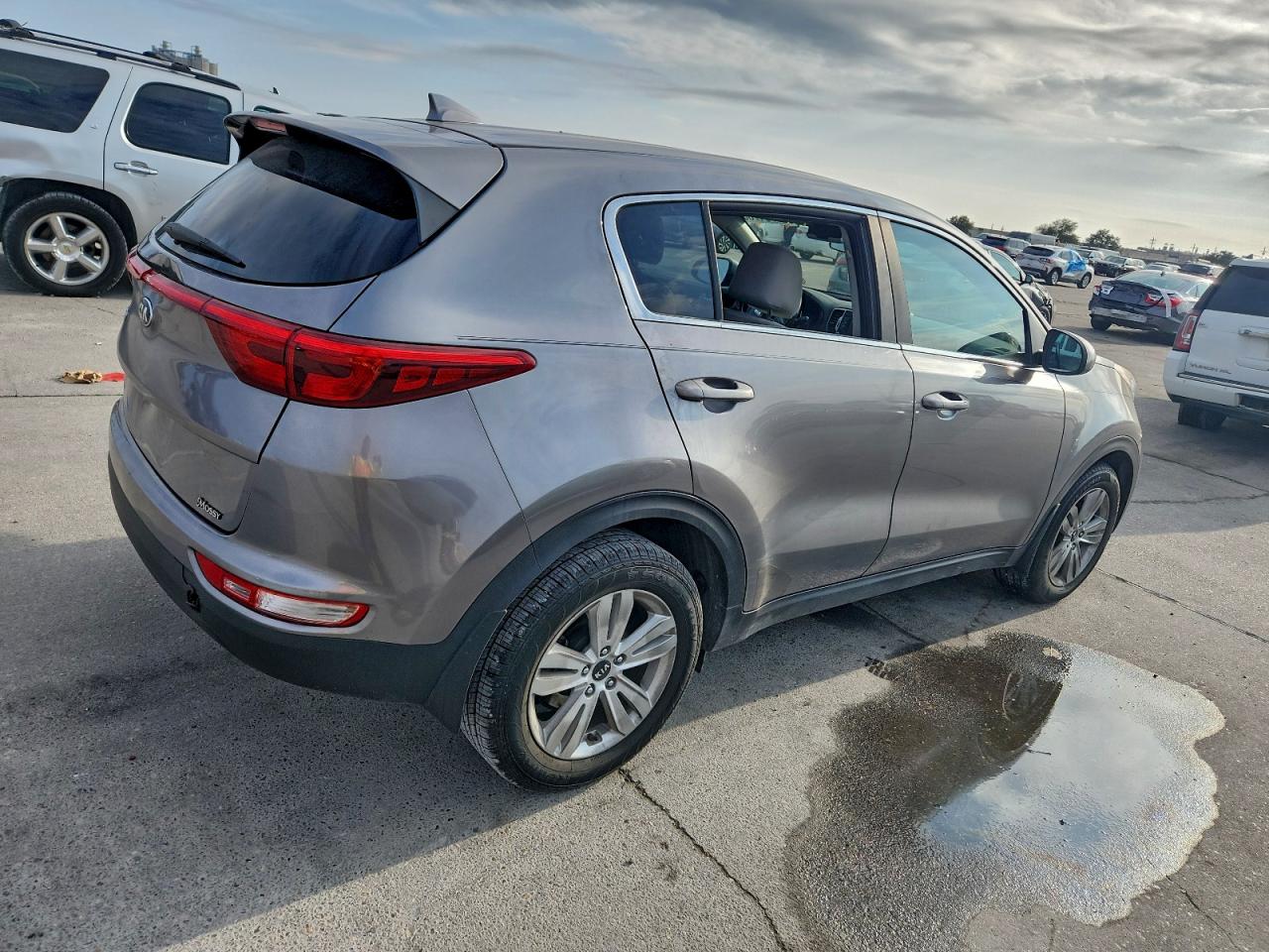 2017 KIA SPORTAGE LX photo 3