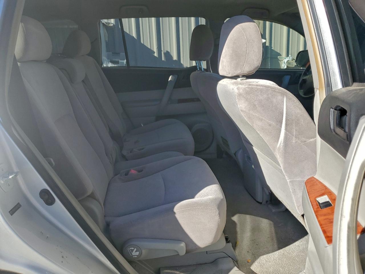 2008 TOYOTA HIGHLANDER photo 11