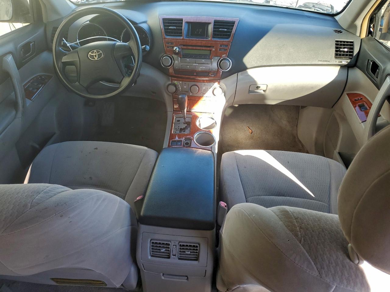 2008 TOYOTA HIGHLANDER photo 8