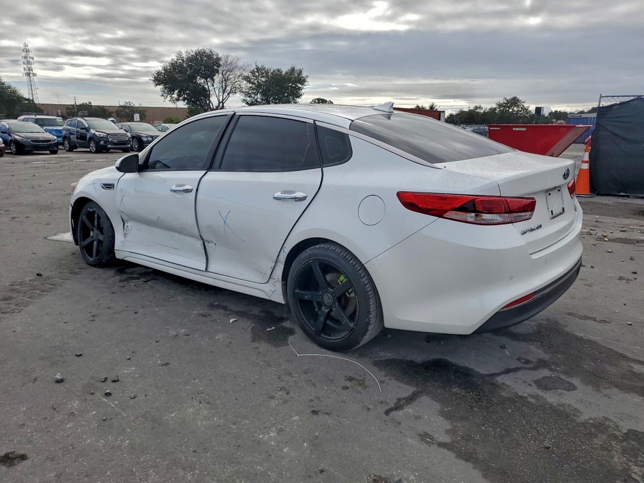 2018 KIA OPTIMA LX photo 2