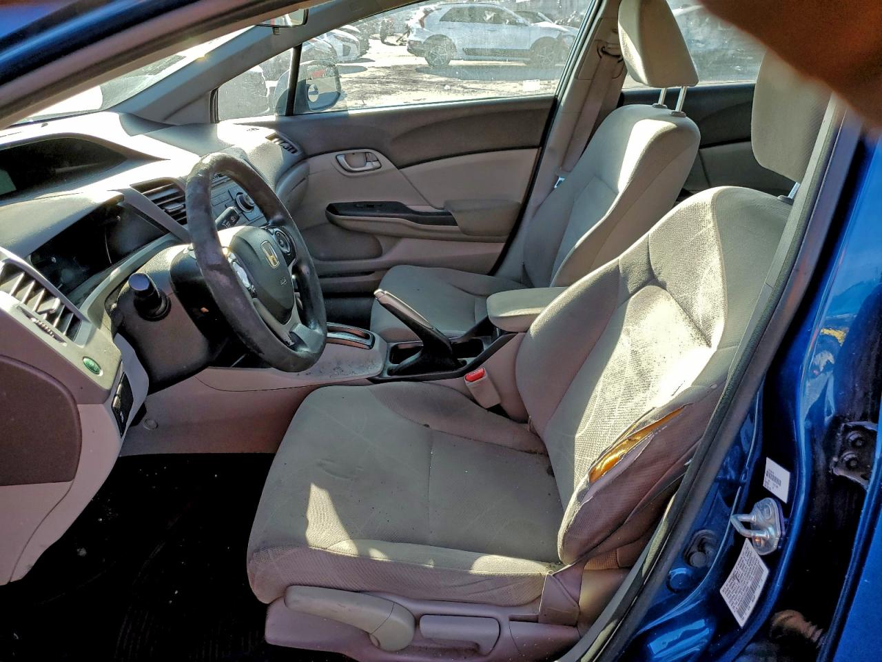 2012 HONDA CIVIC LX photo 7
