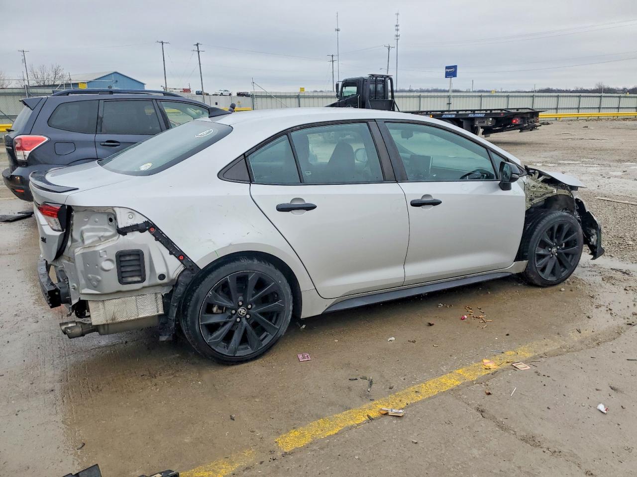 2021 TOYOTA COROLLA SE photo 3